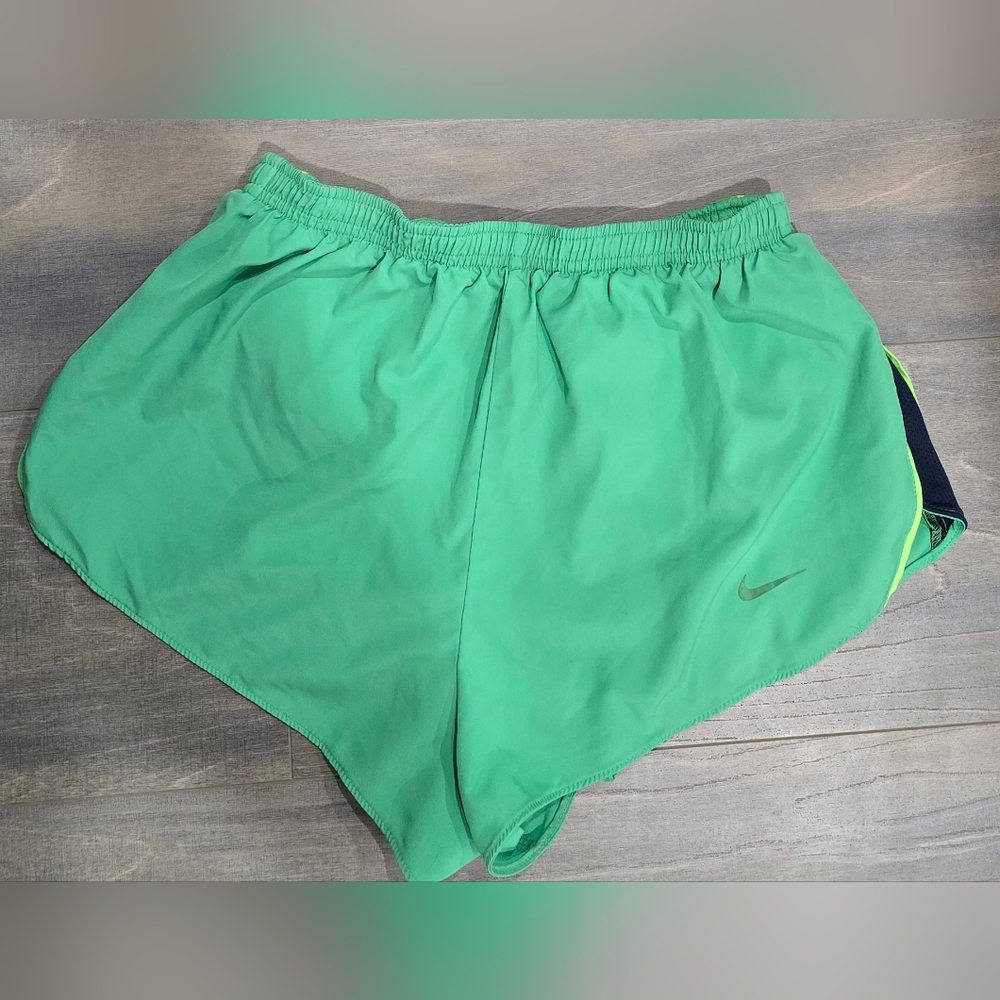 Nike Womens Tempo 2" Green Split Shorts (Size M)